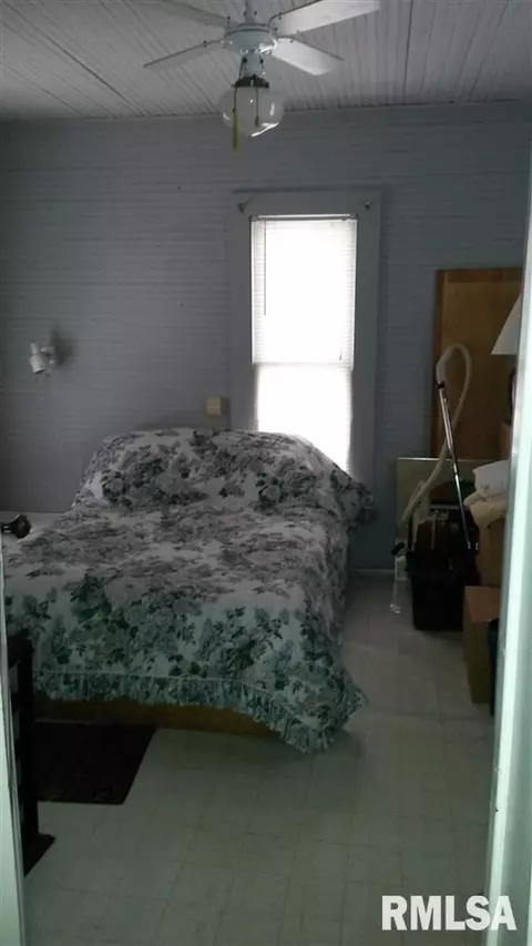 604 W Carroll, Macomb, IL 61455 photo 13