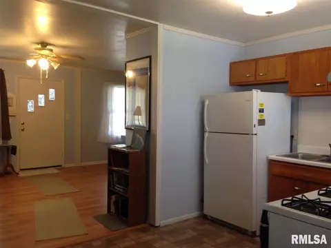 526 E Grant, Macomb, IL 61455 photo 5