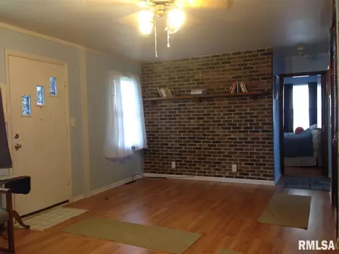 526 E Grant, Macomb, IL 61455 photo 4