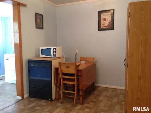 526 E Grant, Macomb, IL 61455 photo 7