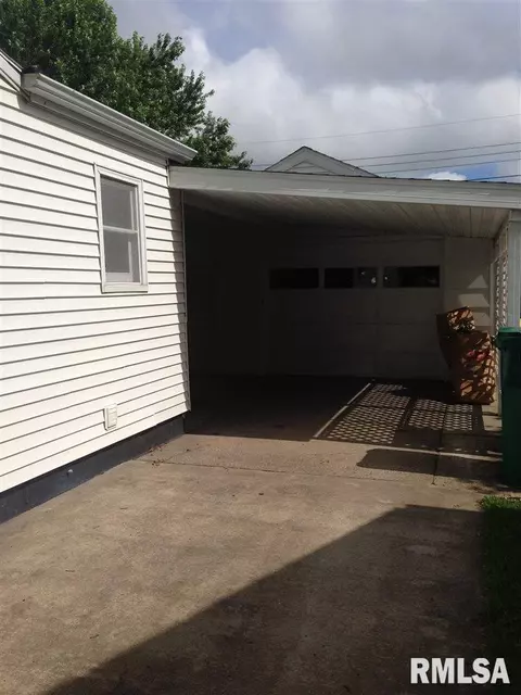 526 E Grant, Macomb, IL 61455 photo 13