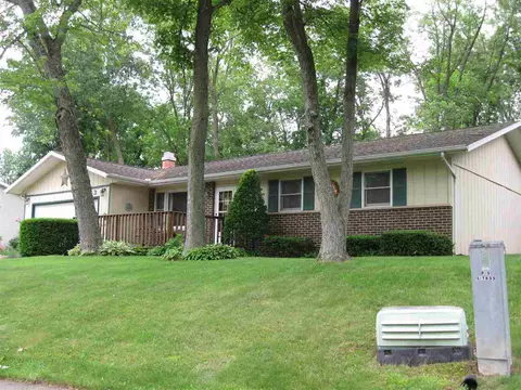 23 Indian Trl, Macomb, IL 61455 photo 2