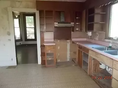 203 E State, Astoria, IL 61501 photo 2