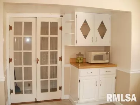 155 E Birch, Canton, IL 61520 photo 14
