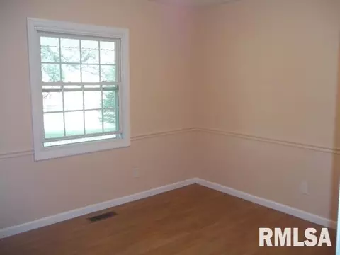 912 Lake, Eureka, IL 61530 photo 7