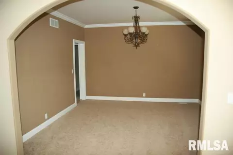 504 Westminster Dr, Germantown Hills, IL 61548 photo 3