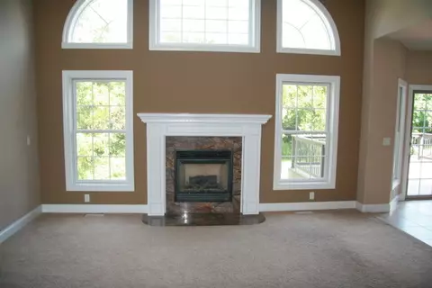 504 Westminster Dr, Germantown Hills, IL 61548 photo 4
