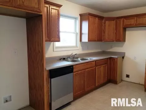 2110 Cody Dr, Eureka, IL 61530 photo 9