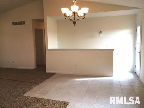 2110 Cody Dr, Eureka, IL 61530 photo 7