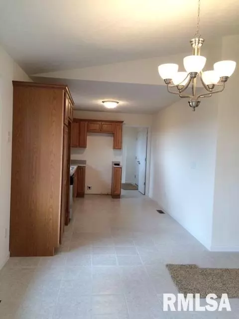 2110 Cody Dr, Eureka, IL 61530 photo 12