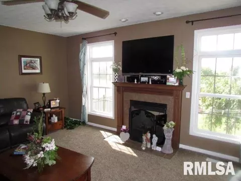 1165 County Road 700 N, Eureka, IL 61530 photo 3