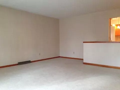 1120 E Memorial Dr, Macomb, IL 61455 photo 3