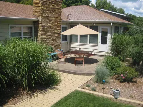 623 Memorial Dr, Macomb, IL 61455 photo 22