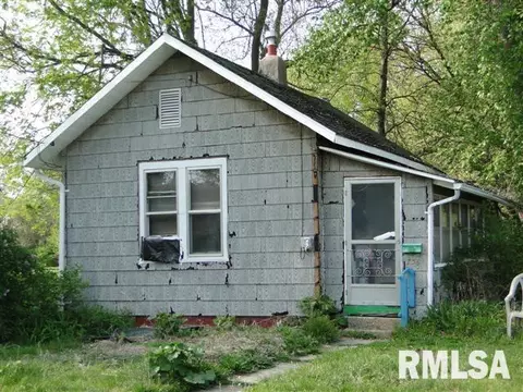 736 W Piper Dr, Macomb, IL 61455 photo 1