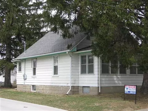 608 W Chase Dr, Macomb, IL 61455 photo 2