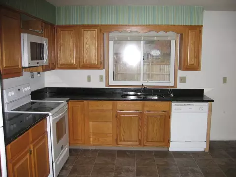 871 E Franklin Dr, Macomb, IL 61455 photo 6