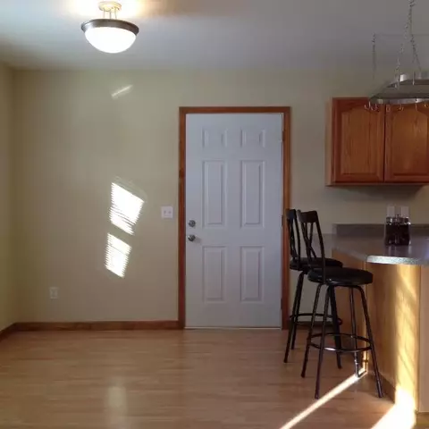 1526 E Pierce St, Macomb, IL 61455 photo 6