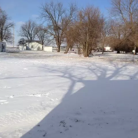 1526 E Pierce St, Macomb, IL 61455 photo 15