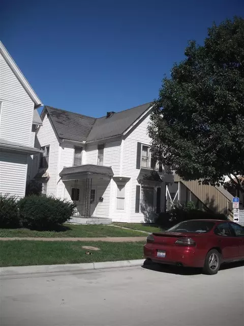 326 E Carroll St, Macomb, IL 61455 photo 1