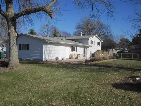 113 James Dr, Macomb, IL 61455 photo 23
