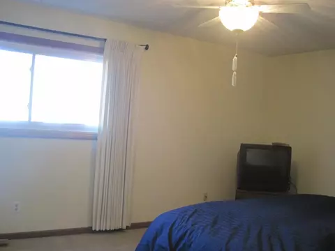 113 James Dr, Macomb, IL 61455 photo 13