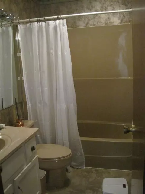 113 James Dr, Macomb, IL 61455 photo 14