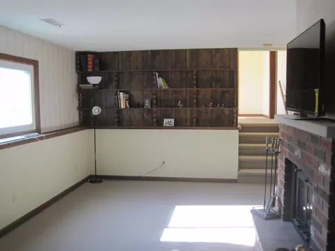 113 James Dr, Macomb, IL 61455 photo 9