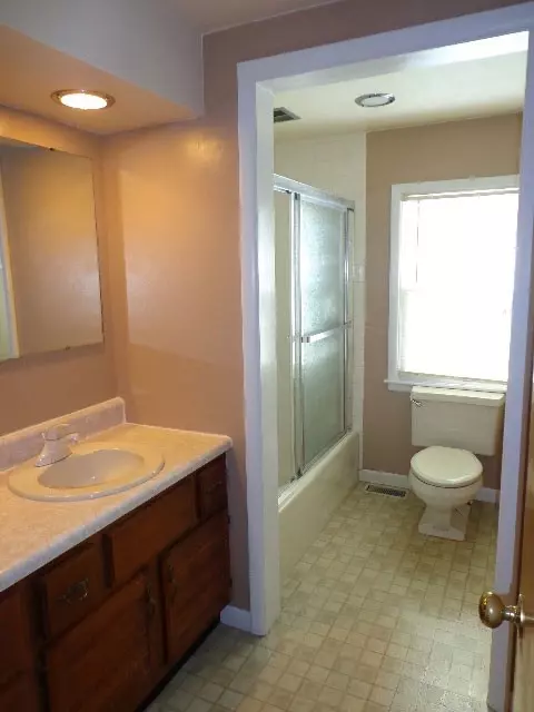 603 W Lawndale Dr, Macomb, IL 61455 photo 11