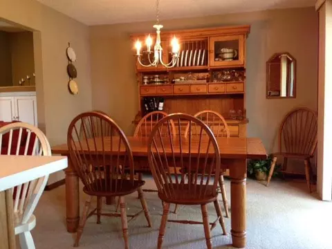 124 Pam Ln, Macomb, IL 61455 photo 5