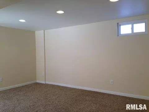 229 E Summit Dr, Macomb, IL 61455 photo 19
