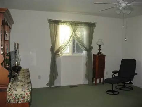 223 Scotch Pine Dr, Macomb, IL 61455 photo 16