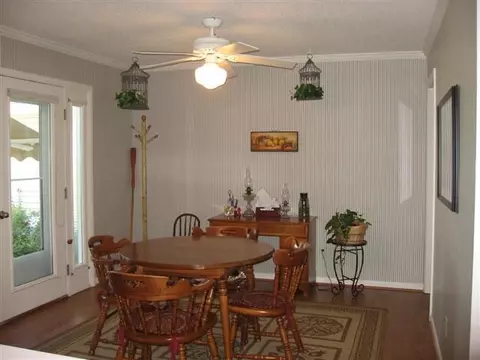 223 Scotch Pine Dr, Macomb, IL 61455 photo 8