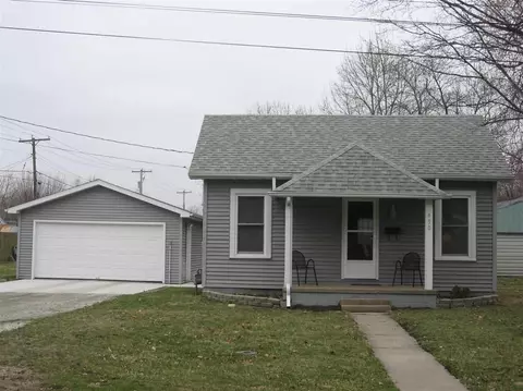 430 S Clay St, Macomb, IL 61455 photo 1