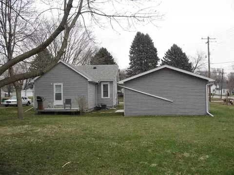 430 S Clay St, Macomb, IL 61455 photo 3