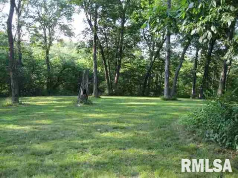 600 E Flint Rd, Macomb, IL 61455 photo 7