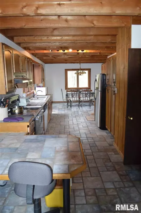 600 E Flint Rd, Macomb, IL 61455 photo 21