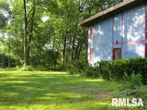 600 E Flint Rd, Macomb, IL 61455 photo 3