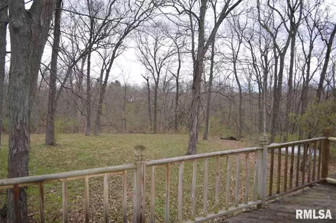600 E Flint Rd, Macomb, IL 61455 photo 5