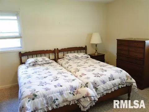 143 Harmony Ln, Macomb, IL 61455 photo 10