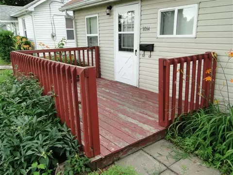 1014 E Wheeler Dr, Macomb, IL 61455 photo 3
