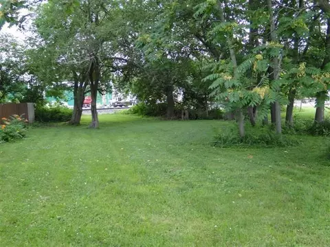 1014 E Wheeler Dr, Macomb, IL 61455 photo 6