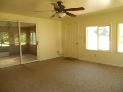 206 Evergreen Dr, Macomb, IL 61455 photo 9