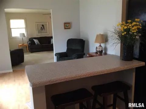707 Meadow Dr, Macomb, IL 61455 photo 5