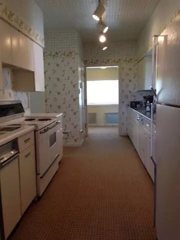 1385 Cherokee Rd, Macomb, IL 61455 photo 9