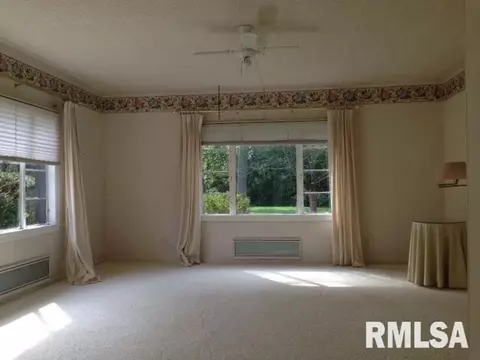 1385 Cherokee Rd, Macomb, IL 61455 photo 17