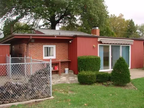 813 E Piper Dr, Macomb, IL 61455 photo 10