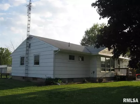 411 E Main, Industry, IL 61440 photo 2
