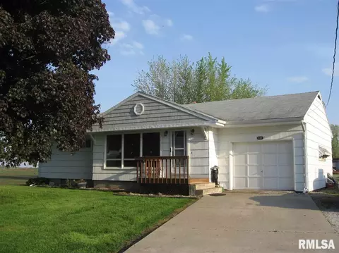 411 E Main, Industry, IL 61440 photo 1