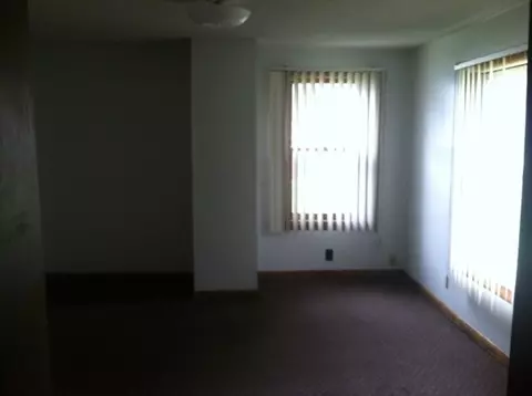 619 W Jefferson Dr, Macomb, IL 61455 photo 3