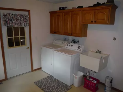 1325 E Myrtle, Canton, IL 61520 photo 25
